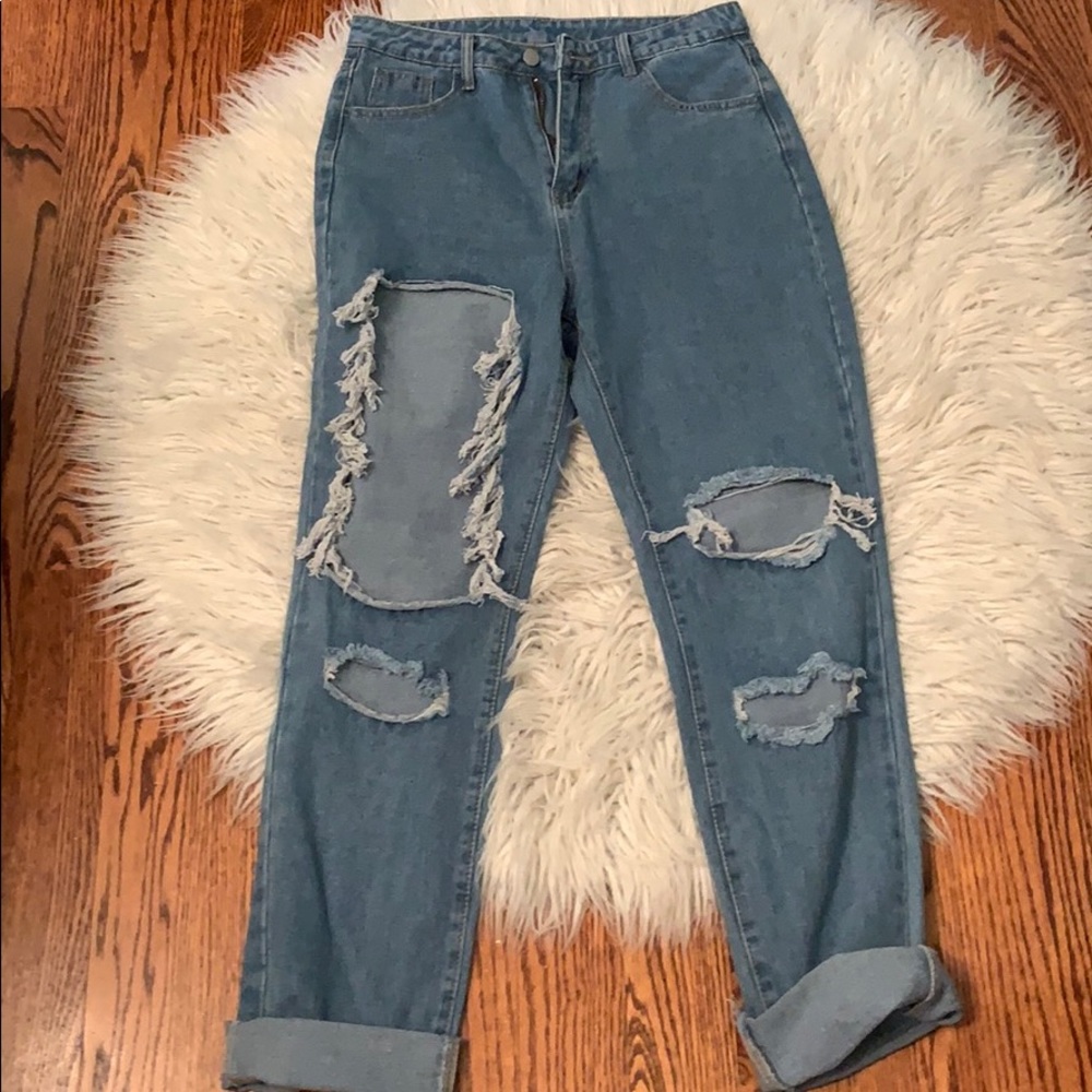 SHEIN RIPPED JEANS